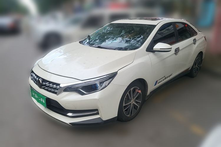 Used Venucia D60 2019 100 000 Glory 1.6L XL Manual Chenku Edition China VI Guazi used car, China used car export, Used car for sale, Used cars, Cheapest cars for sale