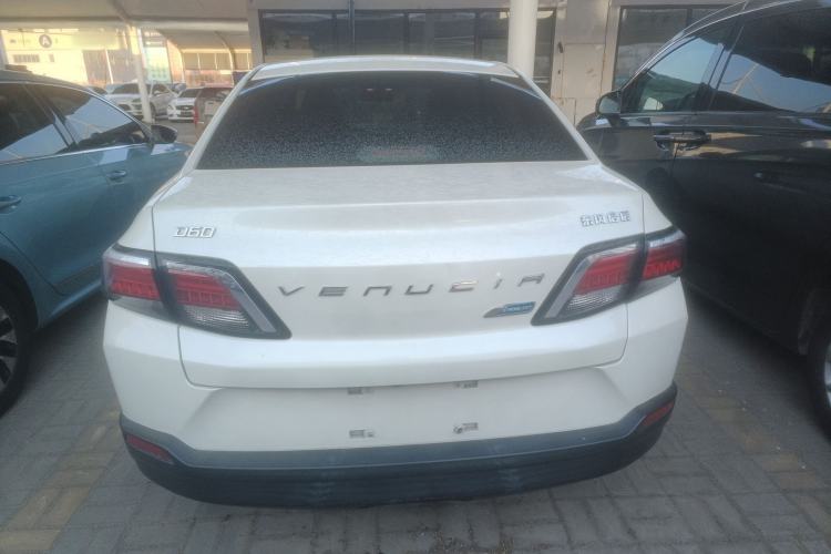 Used Venucia D60 2019 100 000 Honor 1.6L XL CVT Chenku Edition China VI Standard Rear