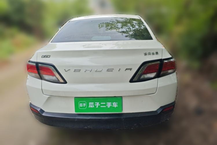 Used Venucia D60 2019 100 000-Yuan Glory 1.6L Entry Manual ChenShang Edition China V Standard Rear