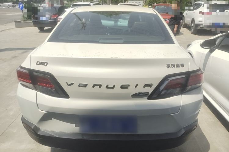 Used Venucia D60 2019 100 000 Honor 1.6L XL CVT Chenku Edition China VI Standard Rear