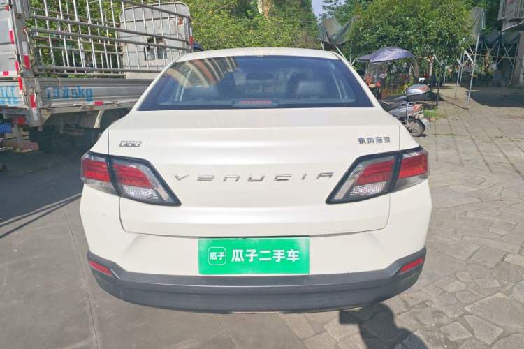 Used Venucia D60 2019 100 000 Glory 1.6L XL Manual Chenku Edition China VI Rear