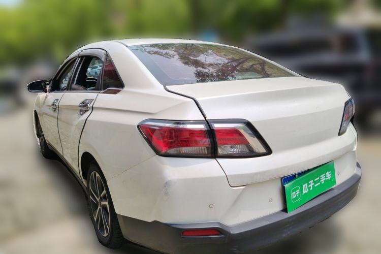 Used Venucia D60 2019 1.6L XL CVT Smart Connect Elite Edition Rear Left 45 Deg