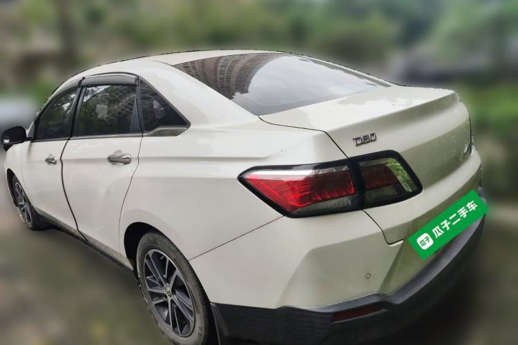 Used Venucia D60 2019 100 000 Honor 1.6L XL CVT Chenku Edition China VI Standard Rear Left 45 Deg