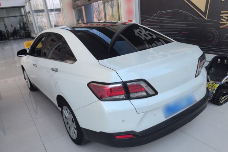 Used Venucia D60 2019 100 000 Glory 1.6L Entry Manual ChenShang Edition China VI Rear Left 45 Deg