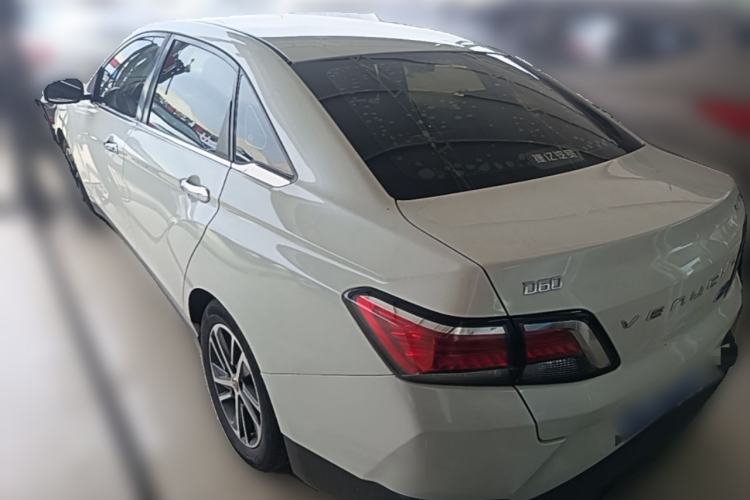 Used Venucia D60 2019 100 000 Honor 1.6L XL CVT Chenku Edition China V Standard Rear Left 45 Deg