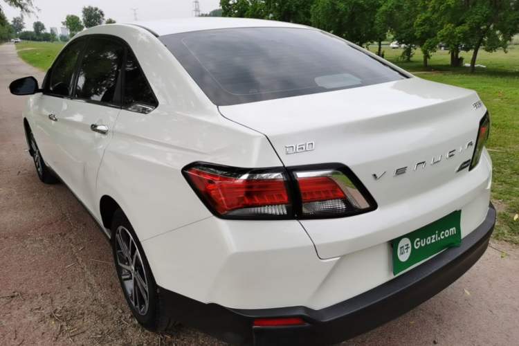 Used Venucia D60 2019 100 000 Honor 1.6L XL CVT Chenku Edition China VI Standard Rear Left 45 Deg