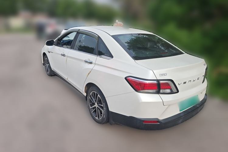 Used Venucia D60 2019 100 000 Glory 1.6L XL Manual Chenku Edition China VI Rear Left 45 Deg