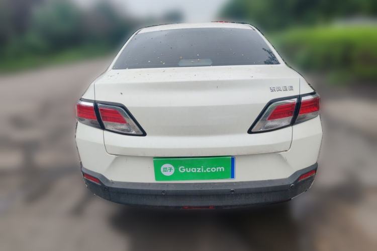 Used Venucia D60 2019 100 000-Yuan Glory 1.6L XE CVT Chenxiang Edition China V Emission Standard Rear
