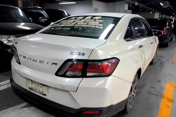 Used Venucia D60 2019 100 000 Glory 1.6L XL Manual Chenku Edition China VI Rear Right 45 Deg