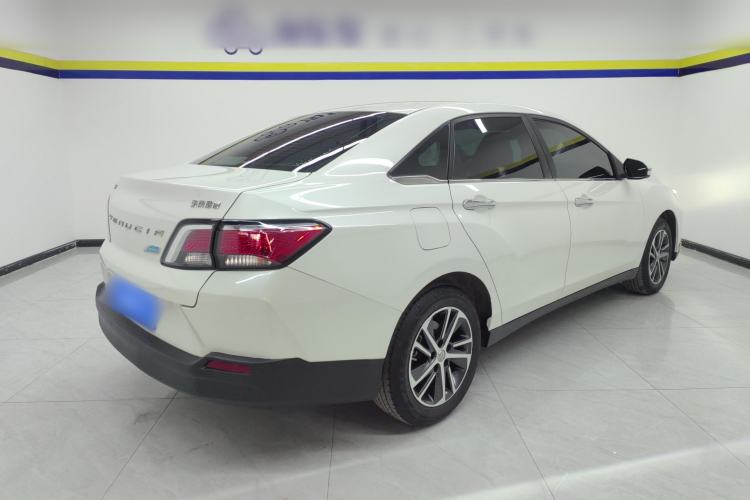 Used Venucia D60 2019 100 000 Honor 1.6L XL CVT Chenku Edition China VI Standard Rear Right 45 Deg