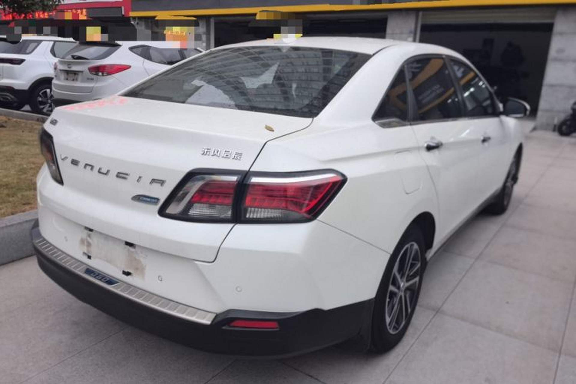 Used Venucia D60 2019 1.6L XL CVT Smart Connect Elite Edition Rear Right 45 Deg