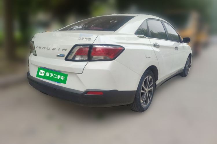 Used Venucia D60 2019 100 000 Honor 1.6L XL CVT Chenku Edition China VI Standard Rear Right 45 Deg