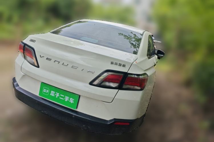 Used Venucia D60 2019 100 000-Yuan Glory 1.6L Entry Manual ChenShang Edition China V Standard Rear Right 45 Deg