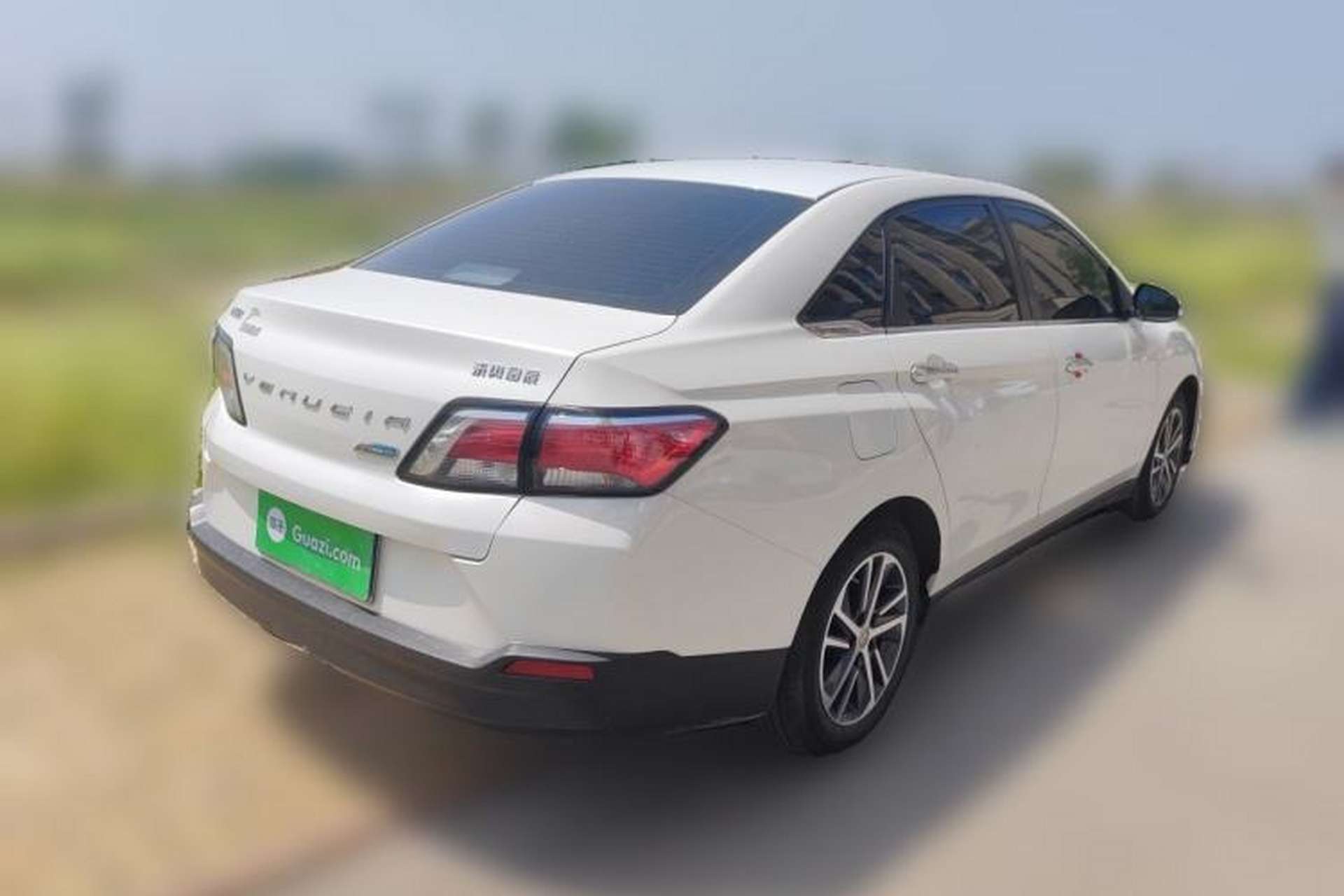 Used Venucia D60 2019 100 000 Honor 1.6L XL CVT Chenku Edition China VI Standard Rear Right 45 Deg