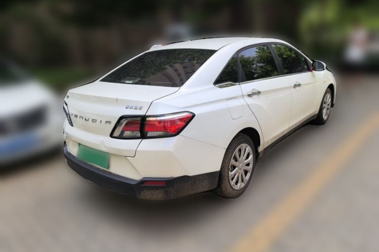 Used Venucia D60 2019 100 000 Glory 1.6L Entry Manual ChenShang Edition China VI Rear Right 45 Deg