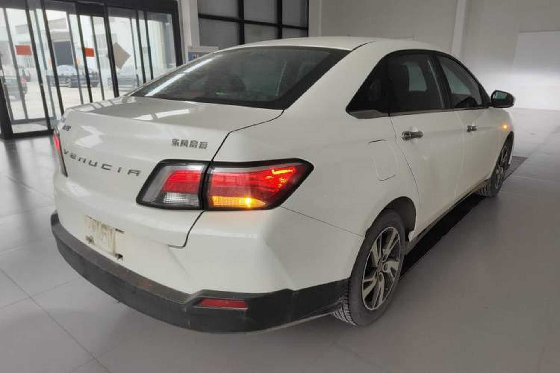 Used Venucia D60 2019 100 000 Glory 1.6L Entry Manual ChenShang Edition China VI Rear Right 45 Deg