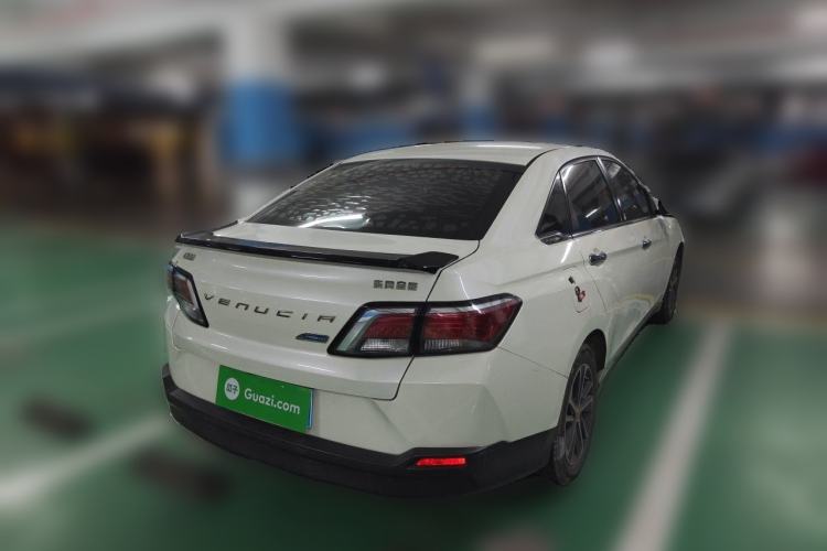 Used Venucia D60 2019 100 000 Honor 1.6L XL CVT Chenku Edition China VI Standard Rear Right 45 Deg