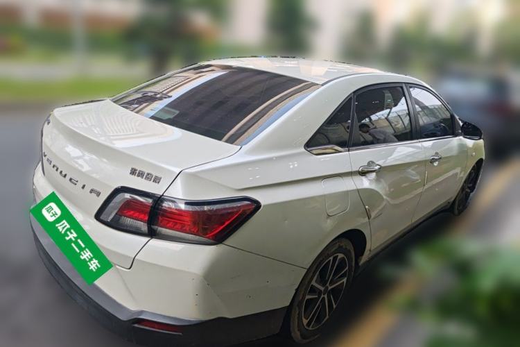 Used Venucia D60 2019 1.6L Entry Manual Fashion Edition Rear Right 45 Deg