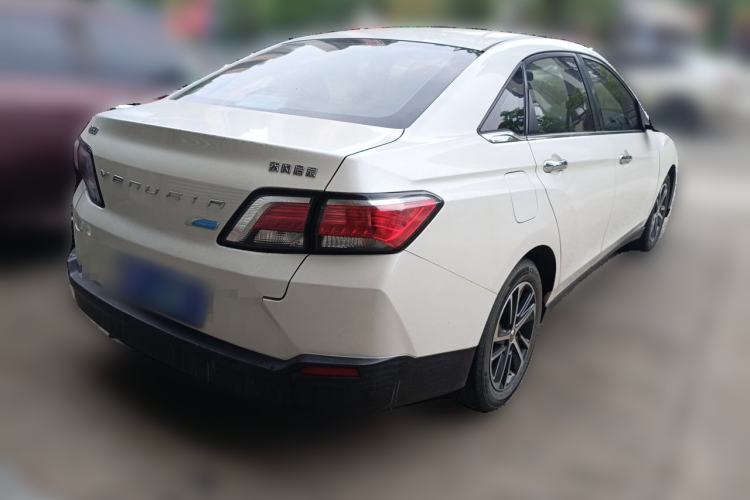 Used Venucia D60 2019 100 000 Honor 1.6L XL CVT Chenku Edition China VI Standard Rear Right 45 Deg