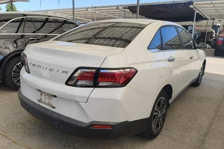 Used Venucia D60 2019 100 000 Glory 1.6L Entry Manual ChenShang Edition China VI Rear Right 45 Deg