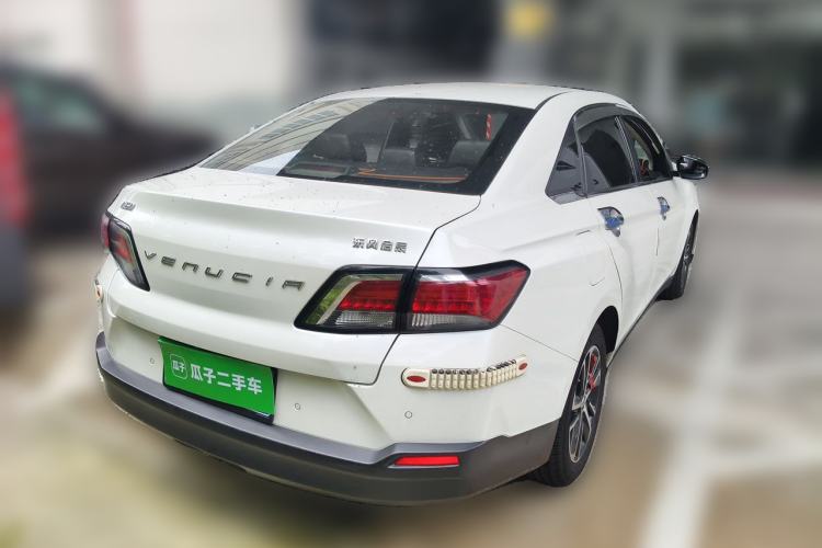 Used Venucia D60 2019 1.6L XL Manual SmartConnect Elite Edition Rear Right 45 Deg