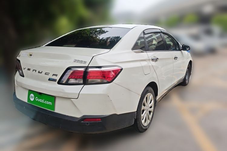 Used Venucia D60 2019 100 000-Yuan Glory 1.6L Entry Manual ChenShang Edition China V Standard Rear Right 45 Deg