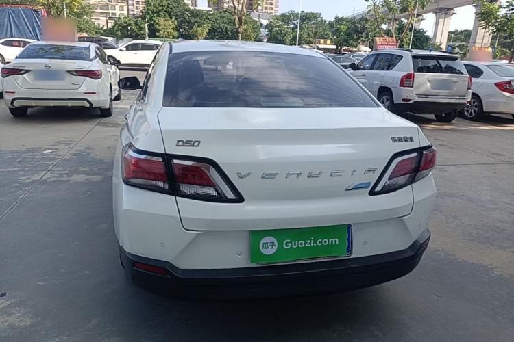 Used Venucia D60 2019 100 000 Honor 1.6L XL CVT Chenku Edition China VI Standard Rear