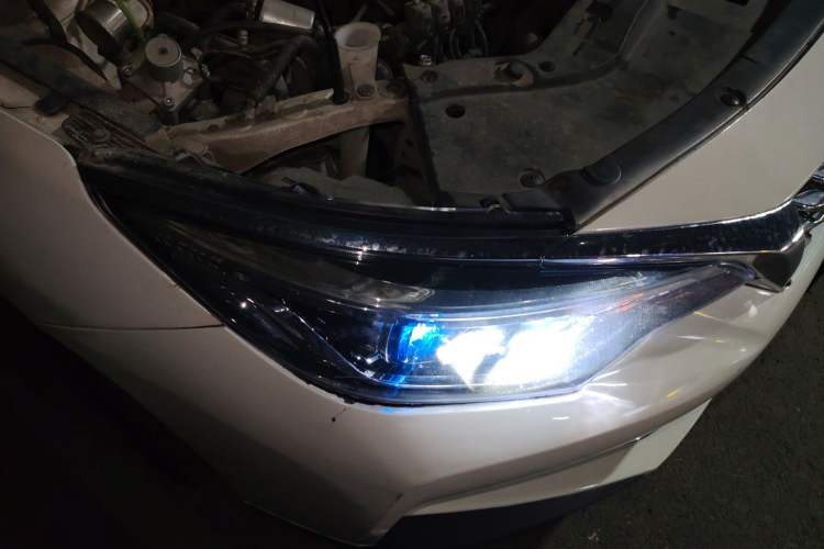 Used Venucia D60 2019 1.6L Entry Manual Fashion Edition Right Front Headlight