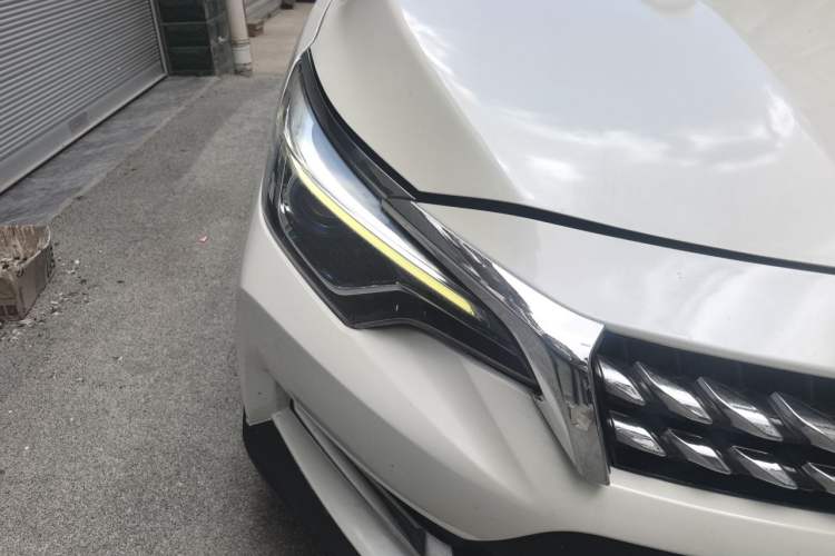 Used Venucia D60 2019 1.6L XE Manual Comfort Edition Right Front Headlight