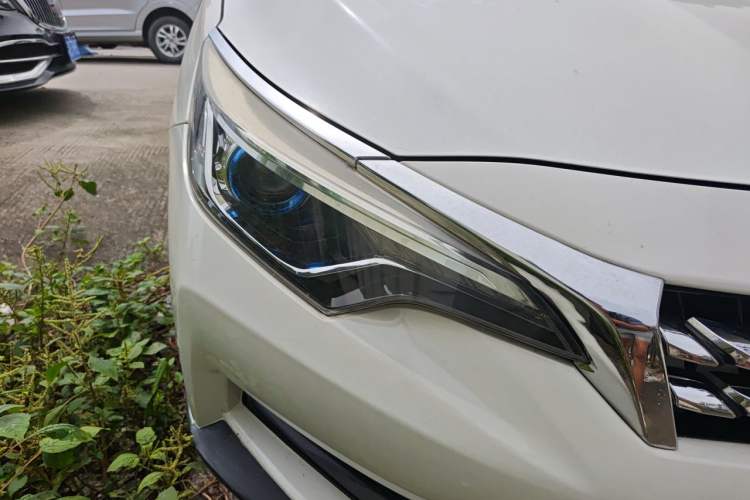 Used Venucia D60 2019 100 000-Yuan Glory 1.6L XE Manual – Chenxiang Edition China VI Right Front Headlight