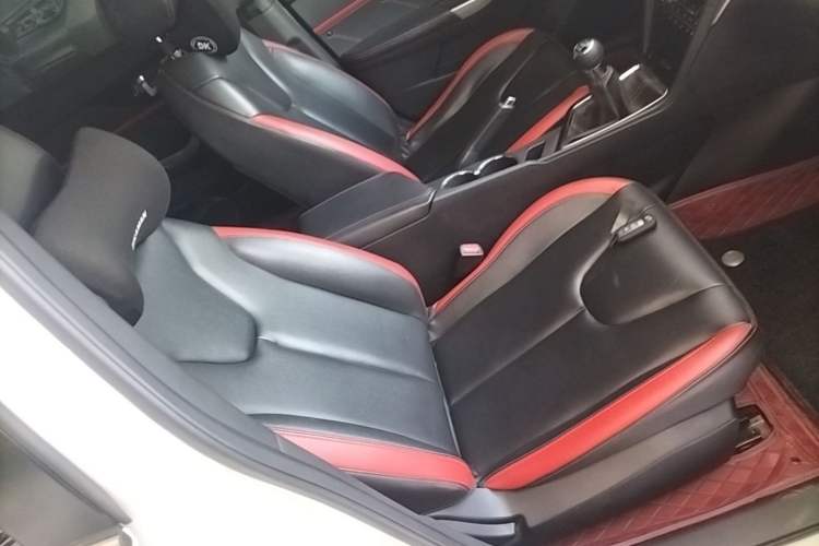 Used Venucia D60 2019 1.6L XL Manual SmartConnect Elite Edition Right Front Seat