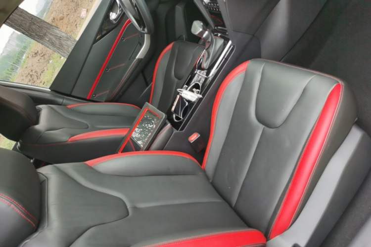 Used Venucia D60 2019 100 000 Honor 1.6L XL CVT Chenku Edition China VI Standard Right Front Seat