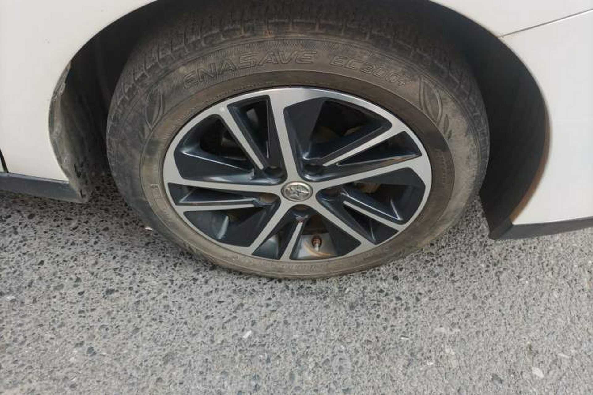Used Venucia D60 2019 1.6L XL CVT SmartConnect Elite Edition (ISS) Right Front Wheel Hub