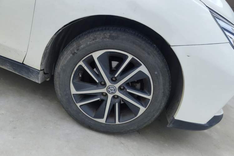 Used Venucia D60 2019 100 000 Honor 1.6L XL CVT Chenku Edition China VI Standard Right Front Wheel Hub