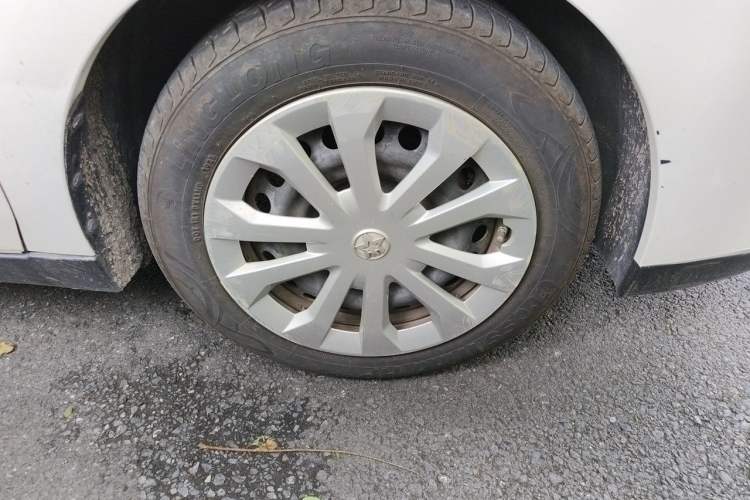 Used Venucia D60 2019 100 000 Glory 1.6L Entry Manual ChenShang Edition China VI Right Front Wheel Hub