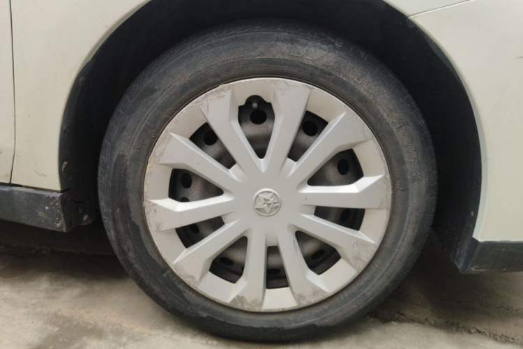 Used Venucia D60 2019 100 000 Glory 1.6L Entry Manual ChenShang Edition China VI Right Front Wheel Hub