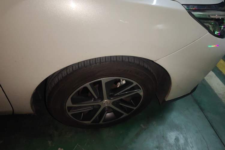 Used Venucia D60 2019 100 000 Honor 1.6L XL CVT Chenku Edition China VI Standard Right Front Wheel Hub