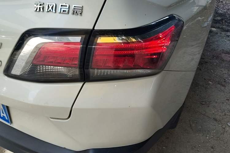 Used Venucia D60 2019 100 000 Honor 1.6L XL CVT Chenku Edition China VI Standard Right Rear Taillight