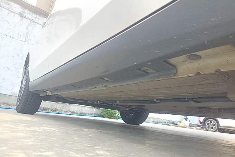 Used Venucia D60 2019 100 000 Honor 1.6L XL CVT Chenku Edition China VI Standard Right Side Sill