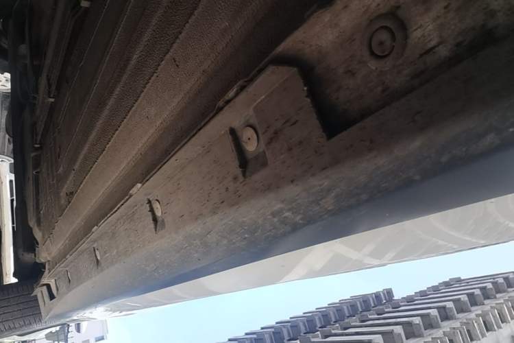 Used Venucia D60 2019 100 000 Glory 1.6L Entry Manual ChenShang Edition China VI Right Side Sill