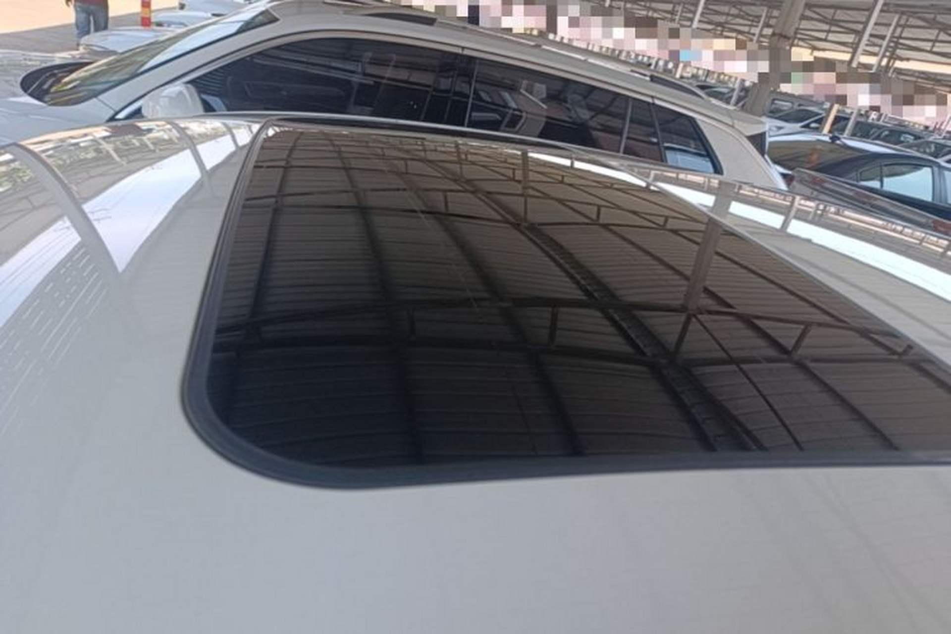 Used Venucia D60 2019 1.6L XL Manual SmartConnect Elite Edition Roof
