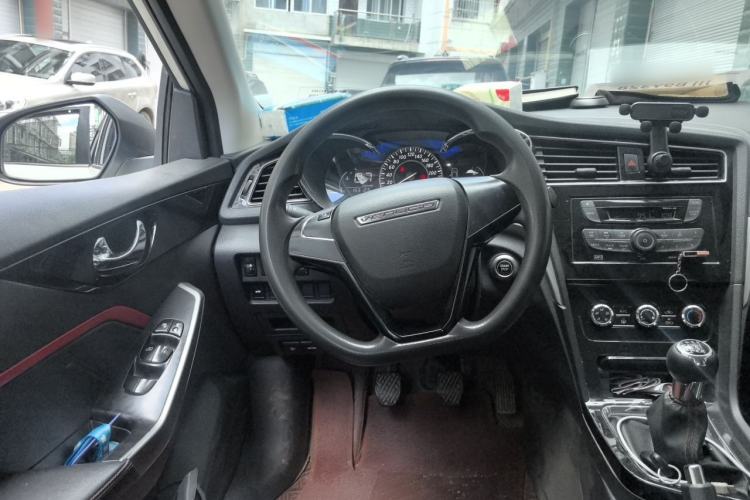 Used Venucia D60 2019 1.6L XE Manual Comfort Edition Steering Wheel