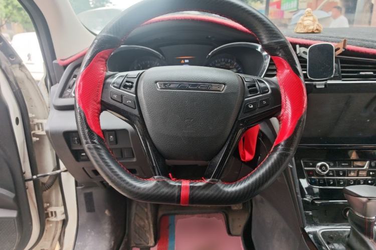 Used Venucia D60 2019 100 000 Honor 1.6L XL CVT Chenku Edition China VI Standard Steering Wheel