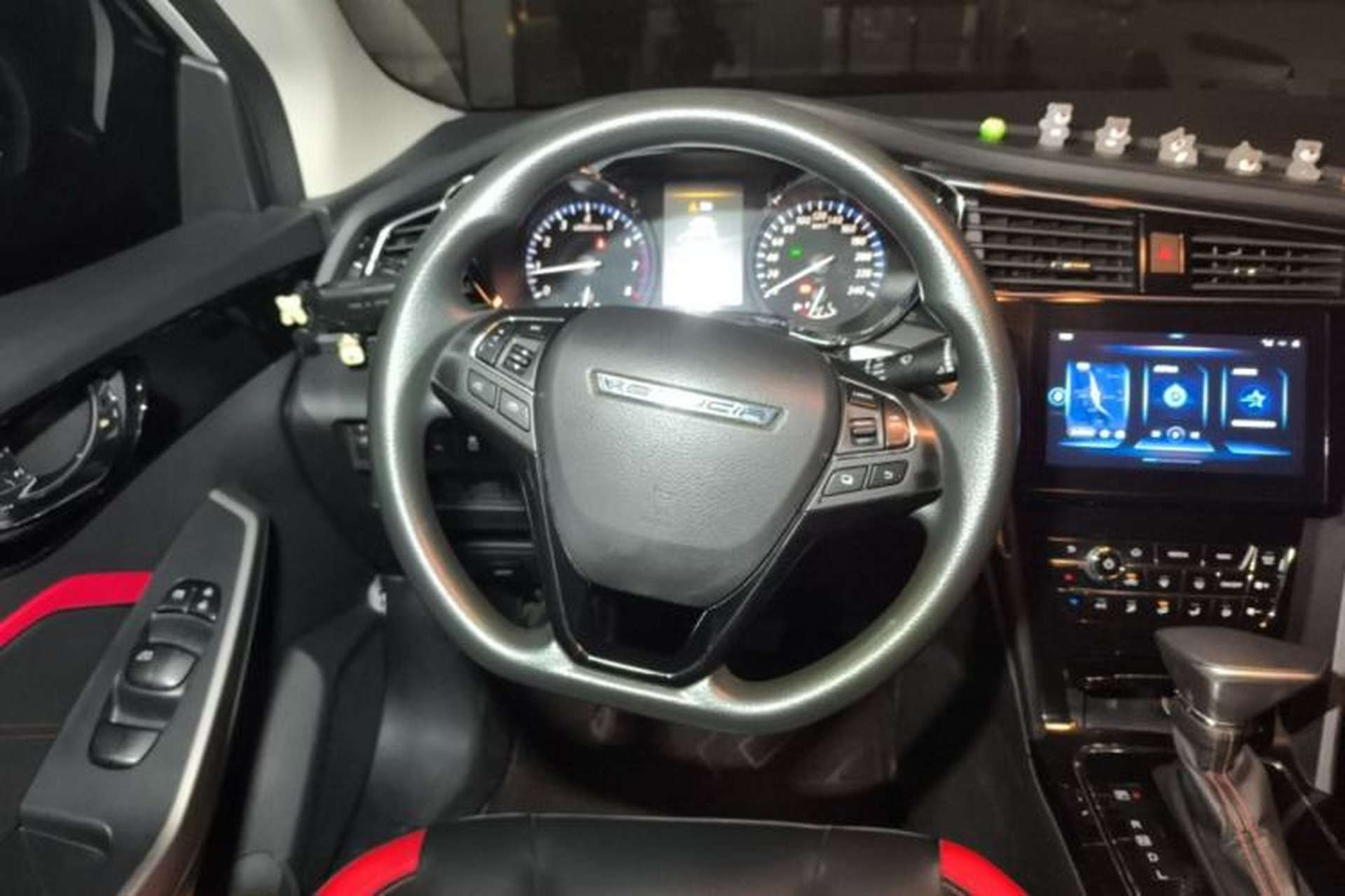 Used Venucia D60 2019 1.6L XL CVT Smart Connect Elite Edition Steering Wheel