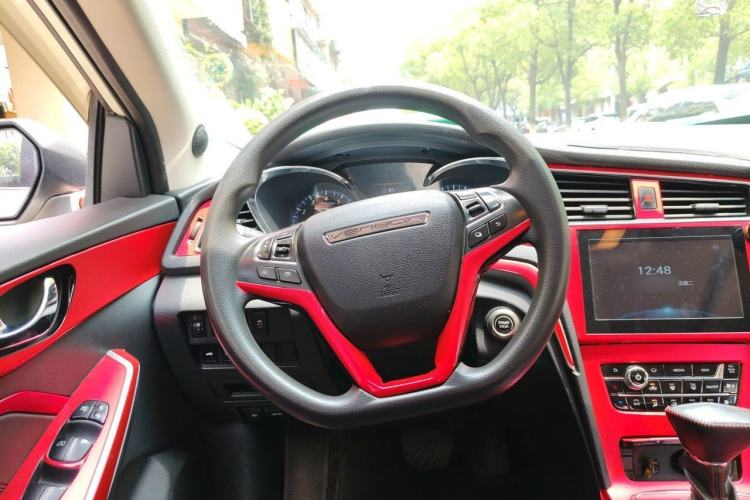 Used Venucia D60 2019 1.6L XL CVT Smart Connect Elite Edition Steering Wheel