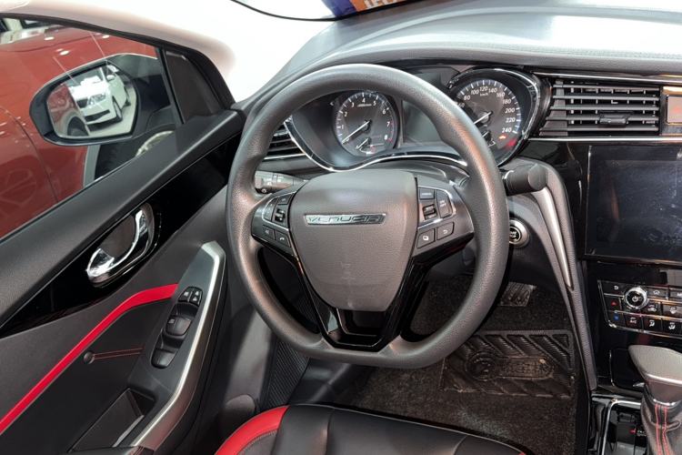 Used Venucia D60 2019 100 000-Yuan Glory 1.6L XV CVT Chenyue Edition China VI Standard Steering Wheel