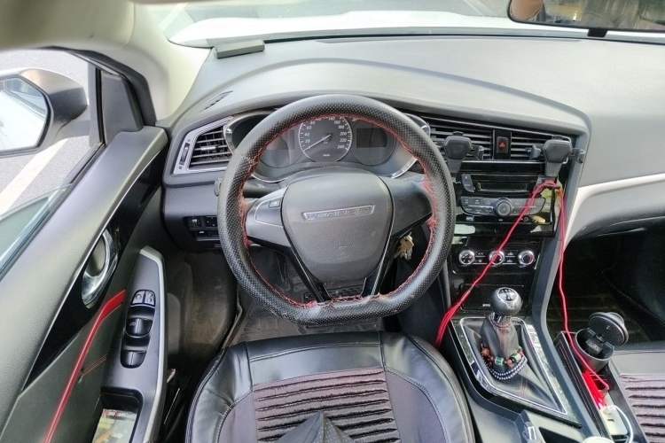 Used Venucia D60 2019 100 000 Glory 1.6L Entry Manual ChenShang Edition China VI Steering Wheel