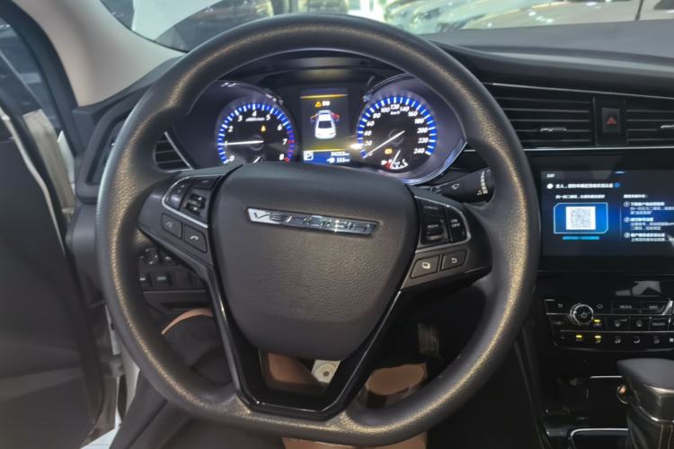 Used Venucia D60 2019 100 000 Honor 1.6L XL CVT Chenku Edition China V Standard Steering Wheel