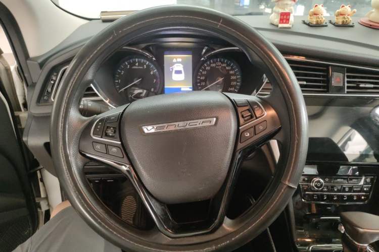 Used Venucia D60 2019 1.6L XL CVT Smart Connect Elite Edition Steering Wheel