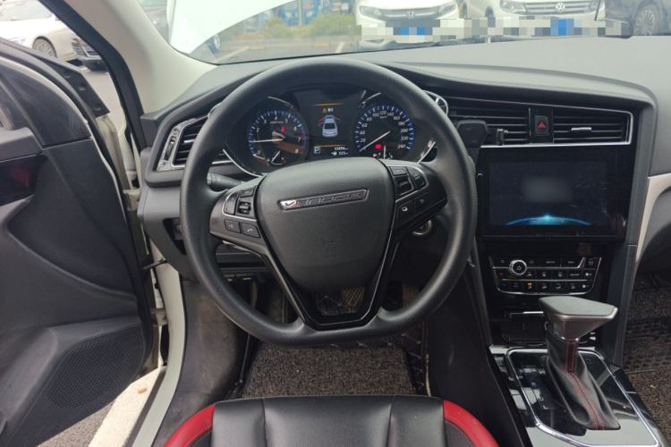 Used Venucia D60 2019 100 000 Honor 1.6L XL CVT Chenku Edition China V Standard Steering Wheel